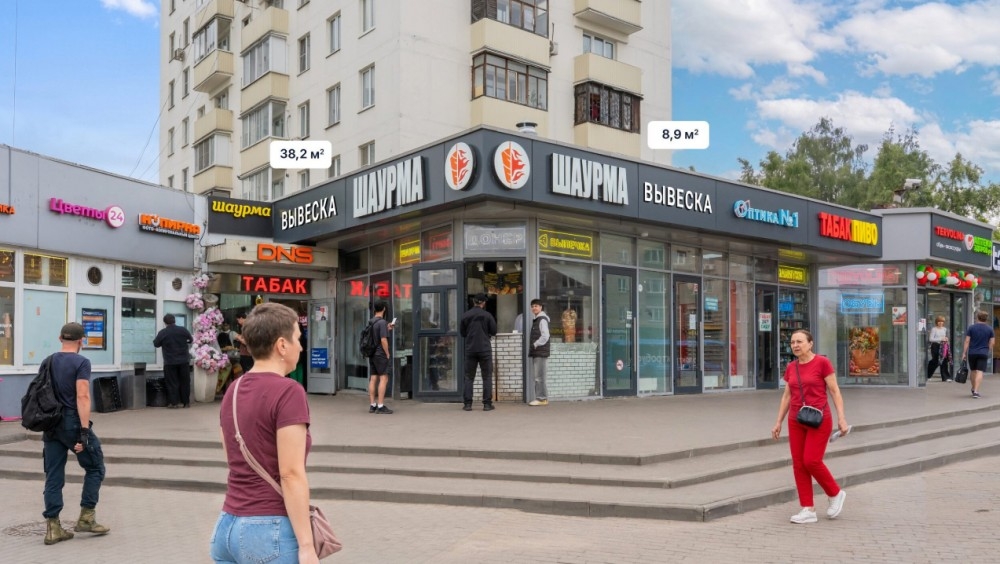 Аренда торгового помещения Жилое здание 