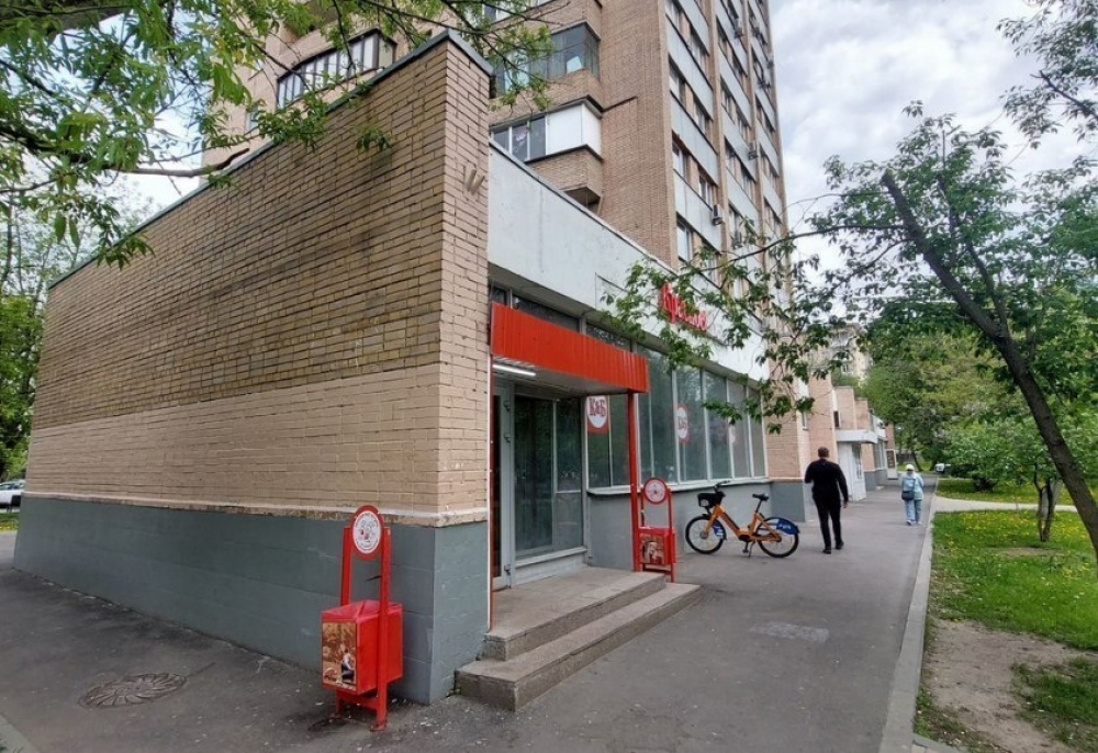 Аренда торгового помещения Жилое здание 