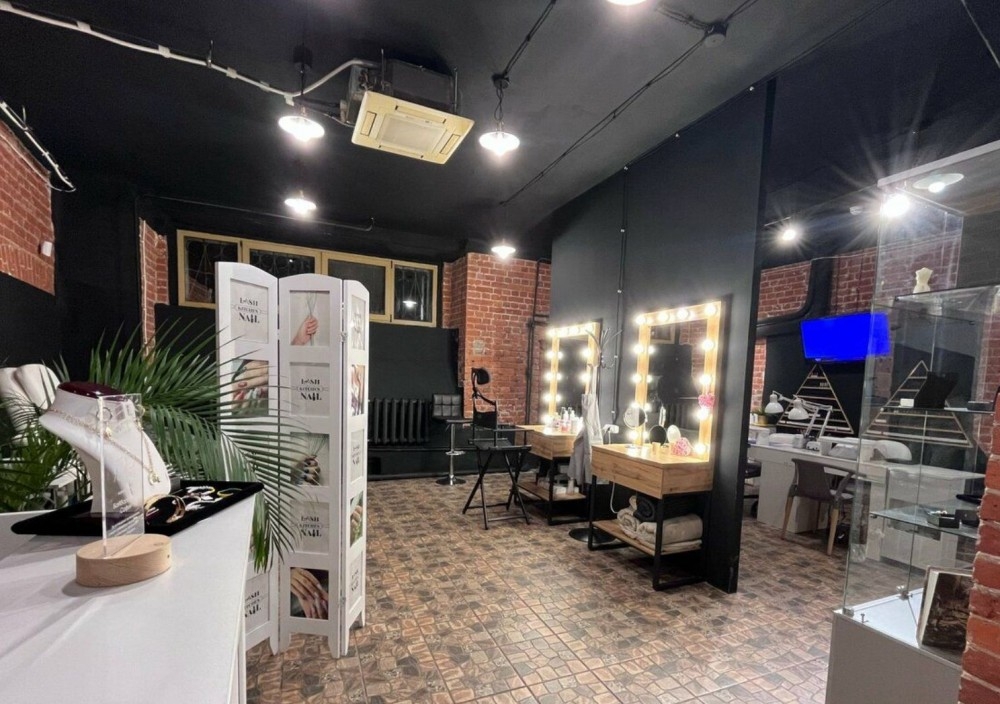 Аренда торгового помещения Жилое здание 