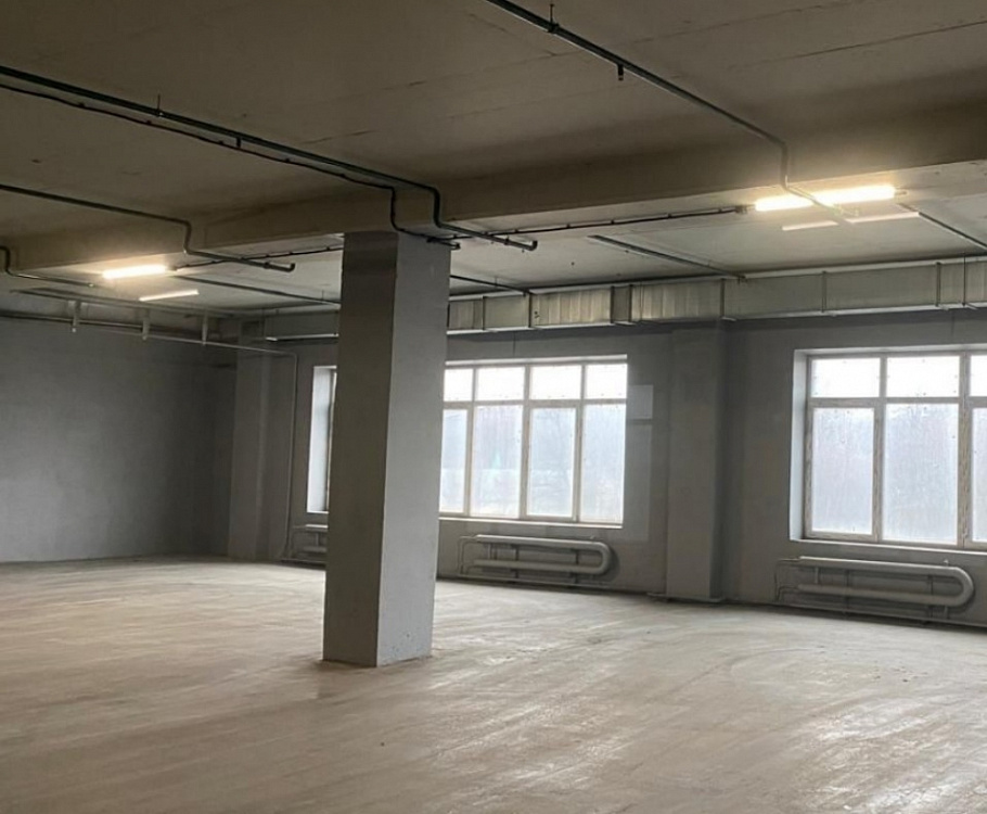 Аренда торгового помещения Бизнес-центр «Автомолл»