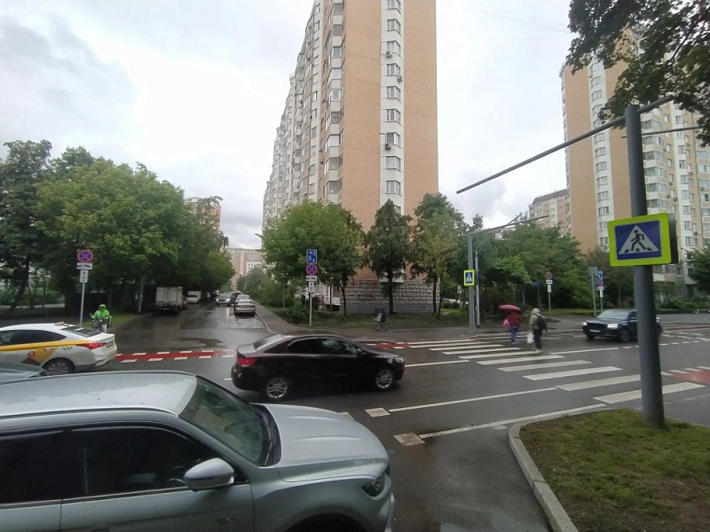 Продажа торгового помещения Жилое здание 
