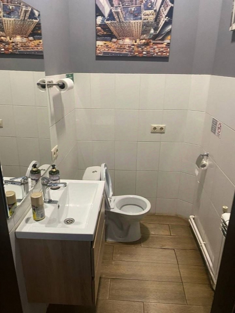 Аренда торгового помещения Автокомплекс 