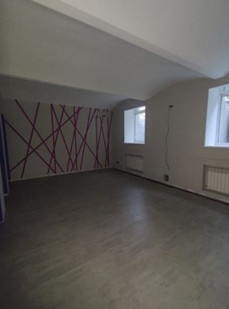 Продажа торгового помещения Жилой дом 