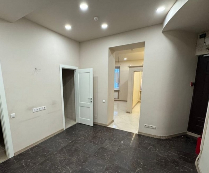 Аренда торгового помещения Административное здание 