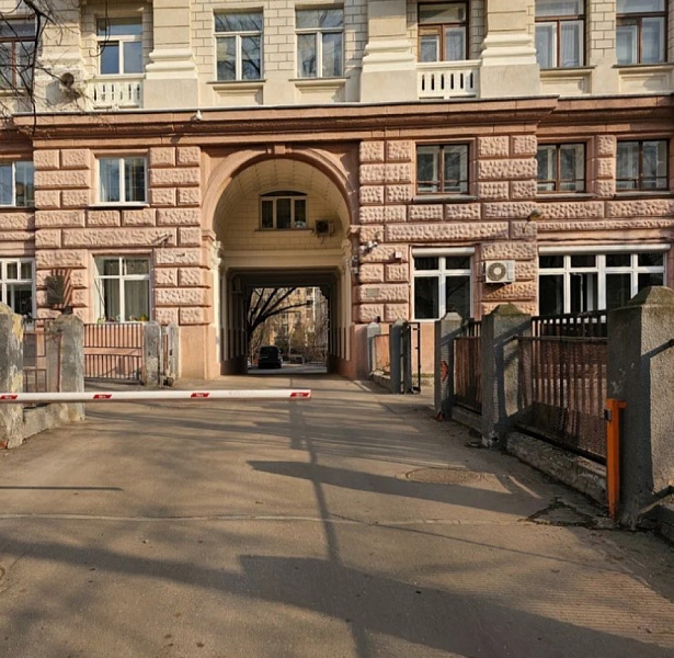 Продажа торгового помещения Жилой дом