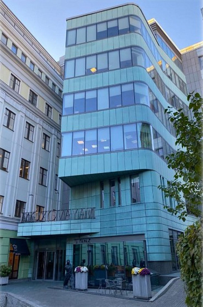 Аренда торгового помещения Бизнес-центр 