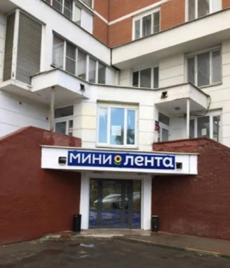Аренда торгового помещения Жилое здание 