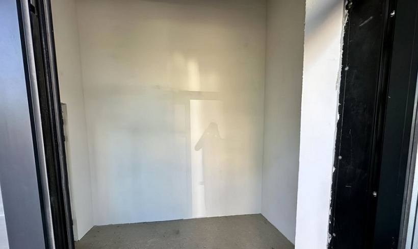 Продажа торгового помещения Жилое здание 