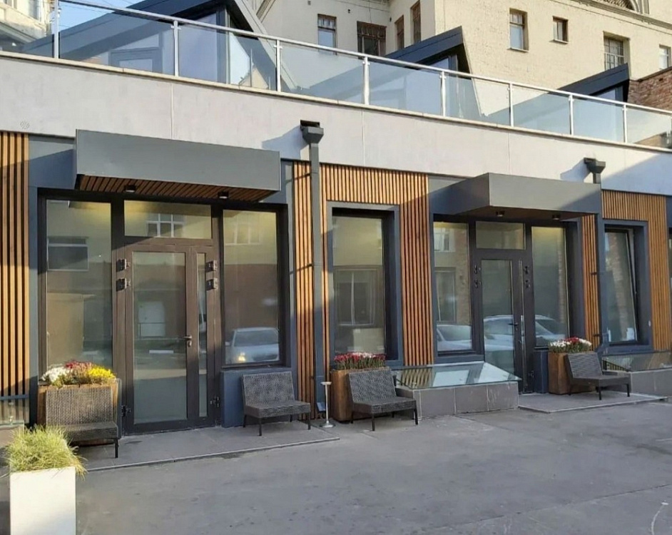 Аренда торгового помещения Административное здание 