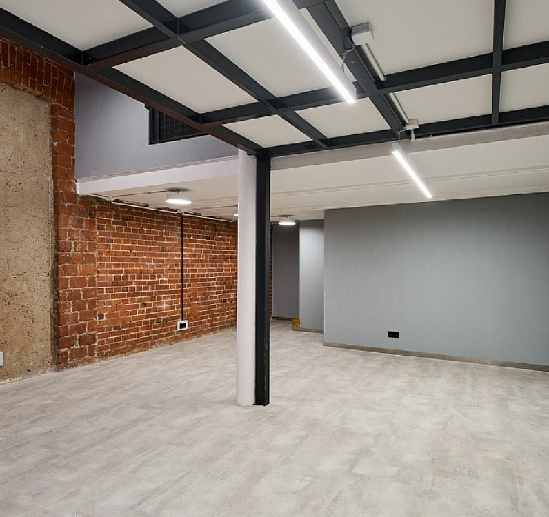 Продажа торгового помещения Бизнес-центр 