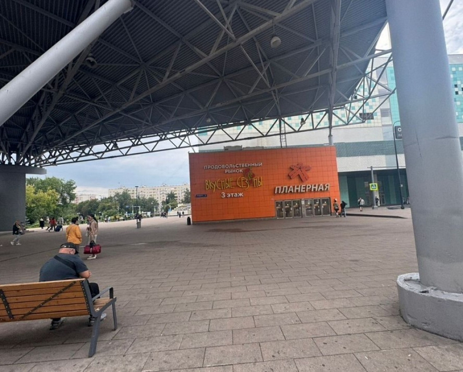 Аренда торгового помещения Жилое здание 