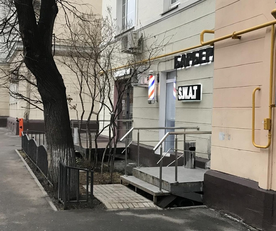 Продажа торгового помещения Жилое здание 