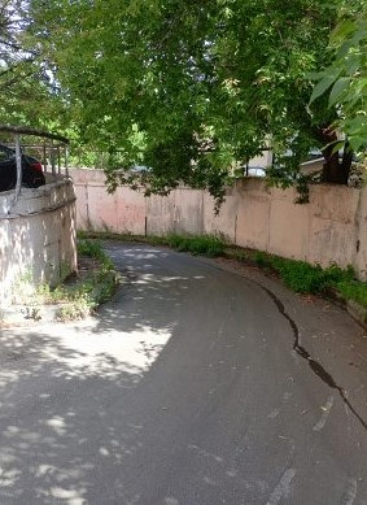 Аренда торгового помещения Жилое здание 