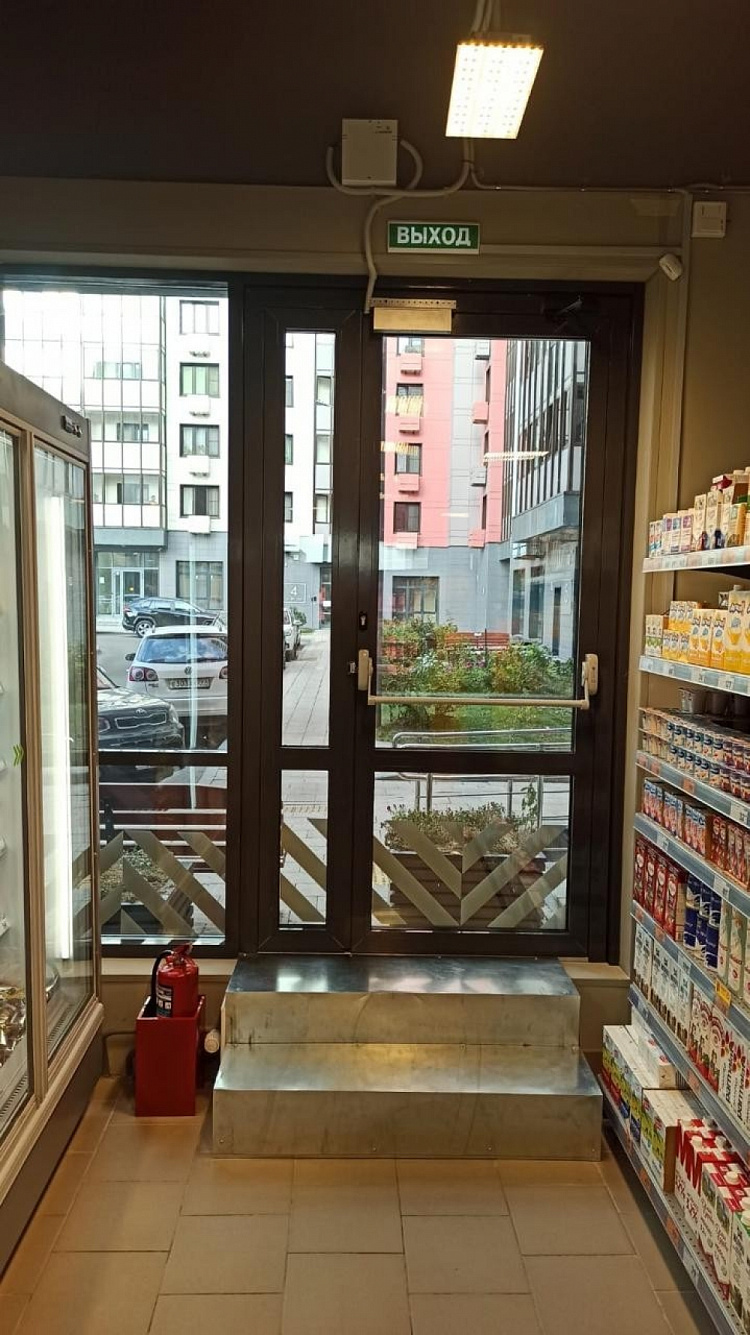 Продажа торгового помещения Жилой дом 