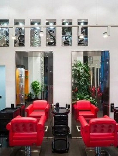 Продажа торгового помещения Жилое здание 