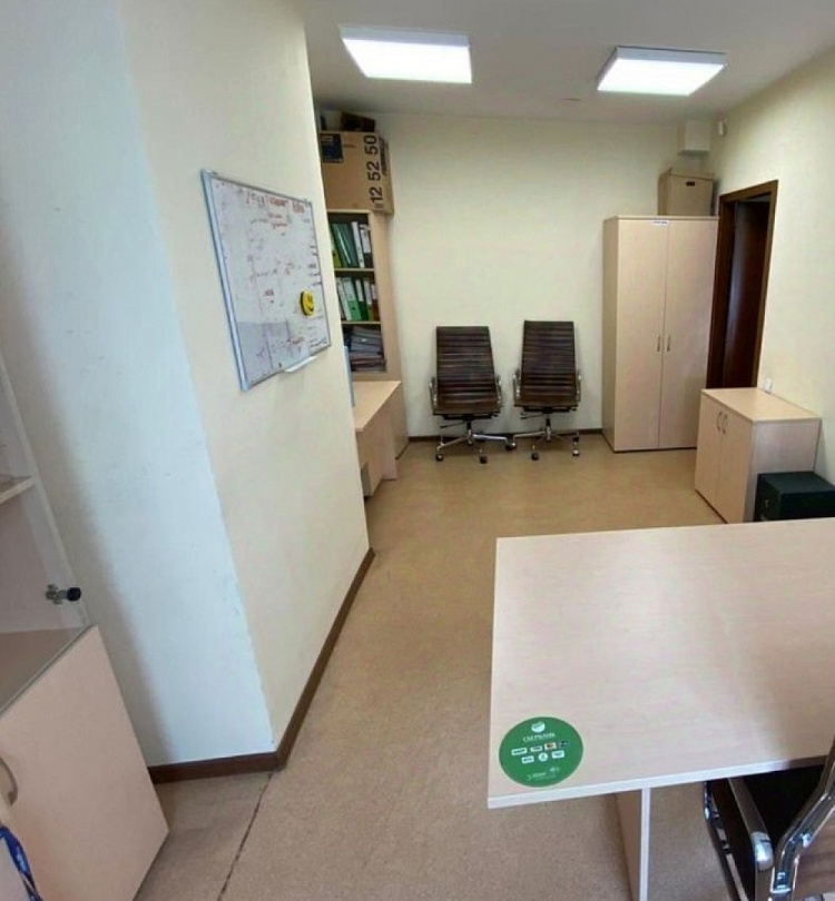 Аренда торгового помещения Жилое здание 