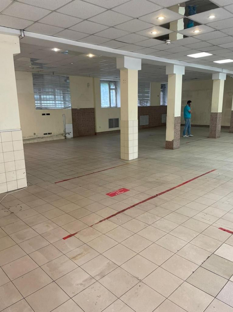 Аренда торгового помещения Жилой дом 
