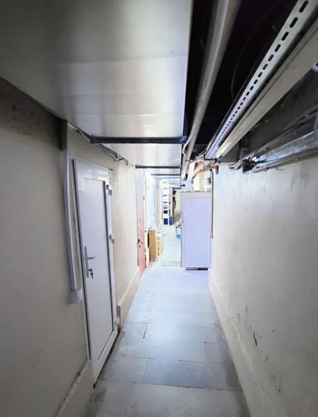 Аренда торгового помещения Жилое здание 