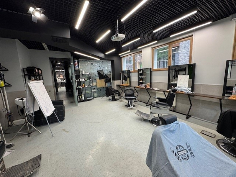 Аренда торгового помещения БЦ 