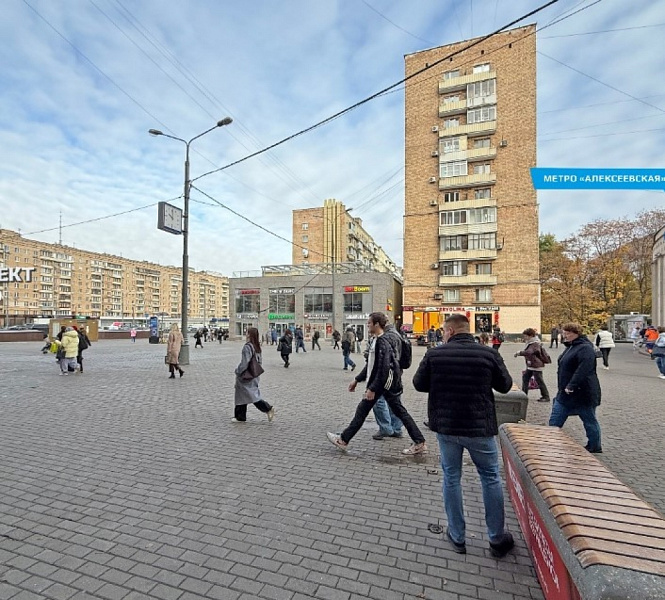 Аренда торгового помещения Жилое здание 