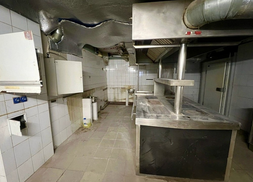 Аренда торгового помещения Жилое здание 