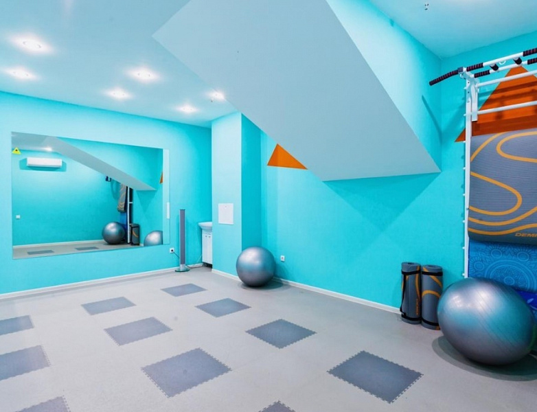 Продажа торгового помещения Жилое здание  