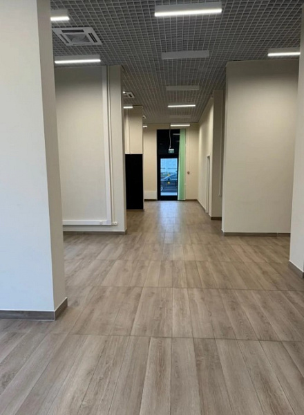 Аренда торгового помещения Жилое здание 