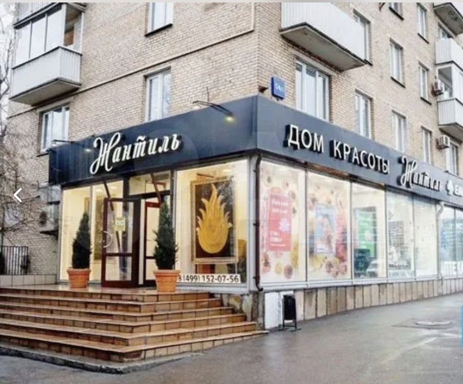 Аренда торгового помещения Жилой Дом