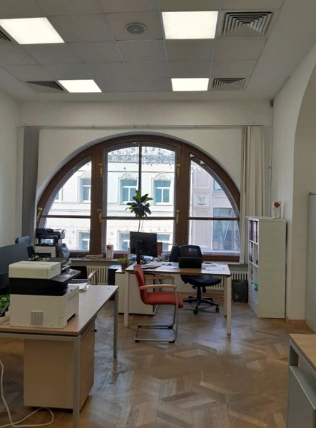 Аренда офиса Особняк на 1й линии Кузнецкого