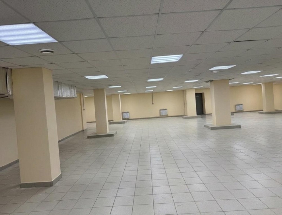 Аренда торгового помещения Административное здание 