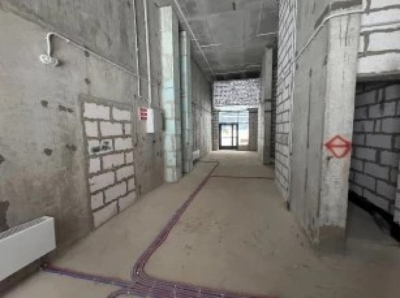 Продажа торгового помещения Жилое здание 
