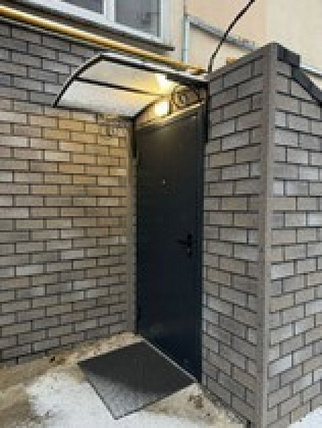 Продажа торгового помещения Жилое здание 