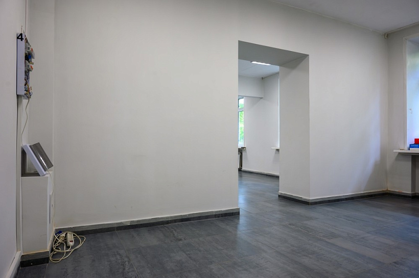 Продажа торгового помещения Жилое здание