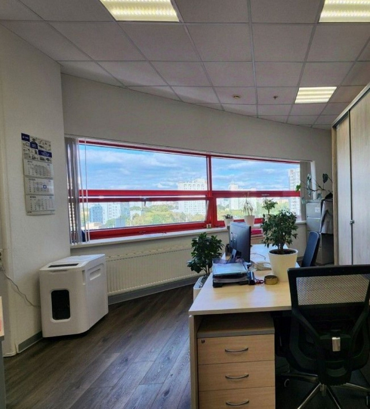 Аренда офиса Торгово-офисный центр «Снежная 26»