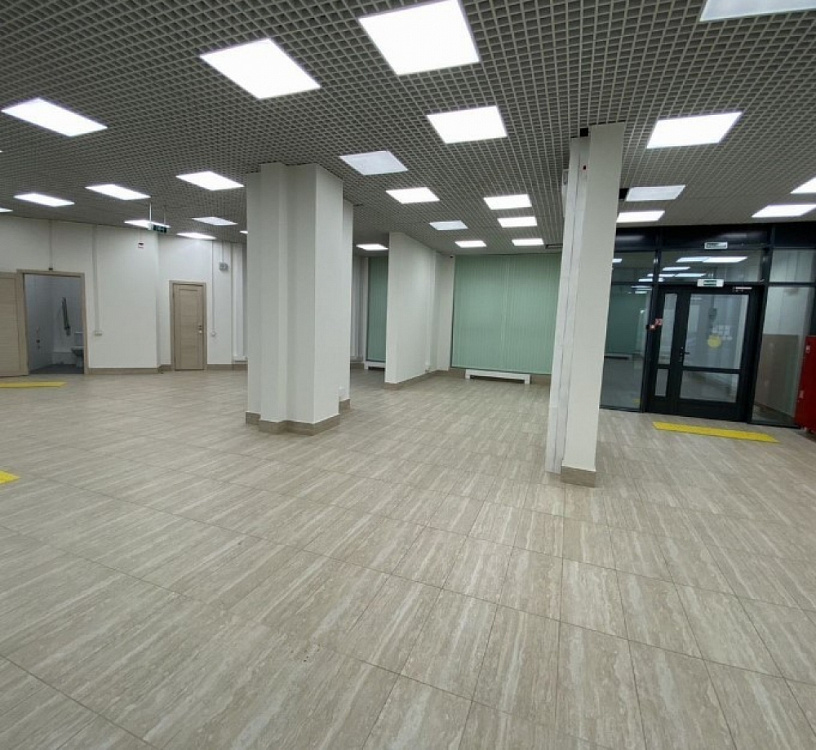 Аренда торгового помещения Жилое здание 