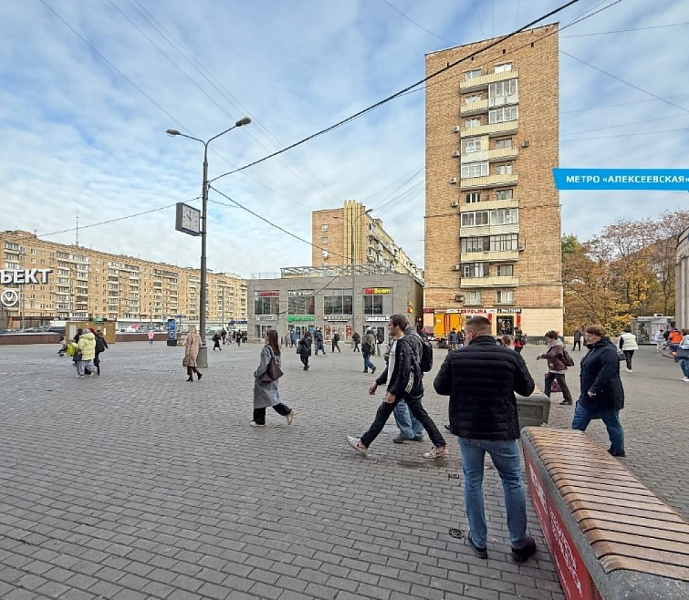 Продажа торгового помещения Жилое здание 