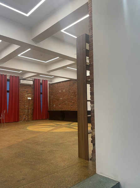 Аренда торгового помещения Административное здание 