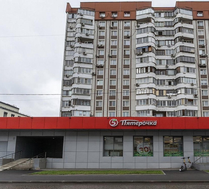 Аренда торгового помещения Жилой Дом