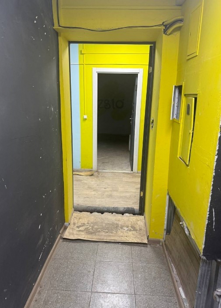 Аренда торгового помещения Жилое здание 