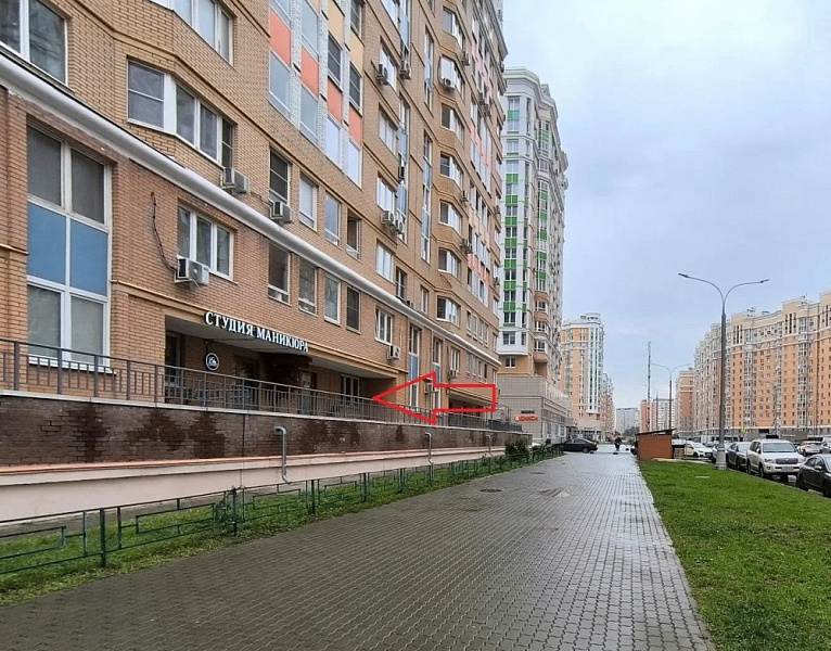 Аренда торгового помещения Жилое здание 