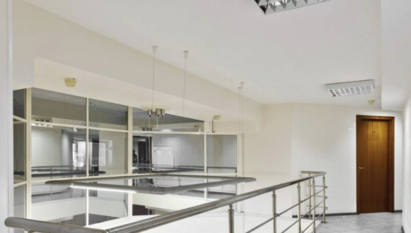 Аренда торгового помещения Офисное здание Валовая, 20