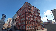 Продажа торгового помещения Жилое здание 