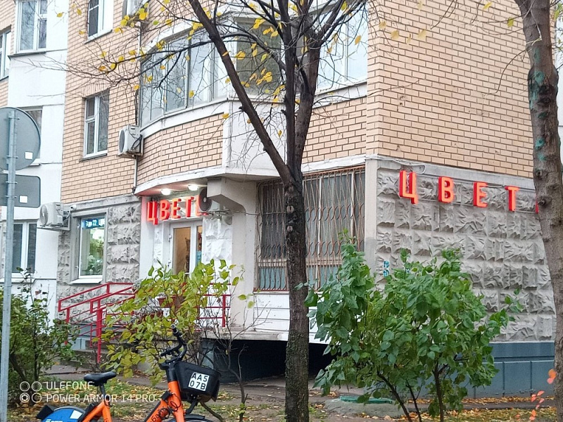 Продажа торгового помещения Жилое здание 