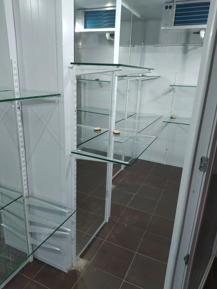 Продажа торгового помещения Жилое здание 