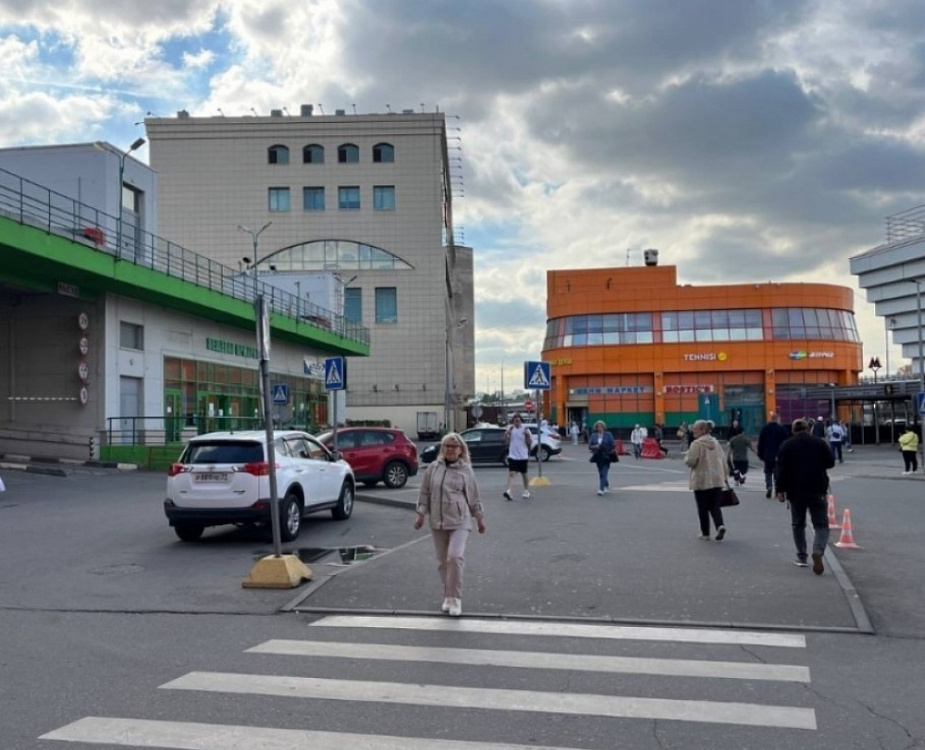 Аренда торгового помещения Здание 