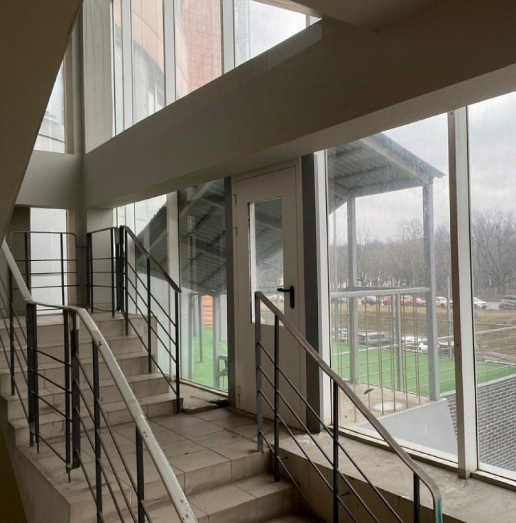 Аренда торгового помещения Бизнес-центр «Автомолл»