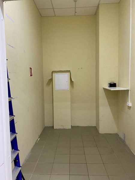 Аренда торгового помещения Жилое здание 