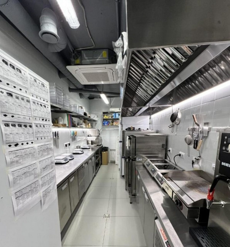 Аренда торгового помещения Жилое здание 