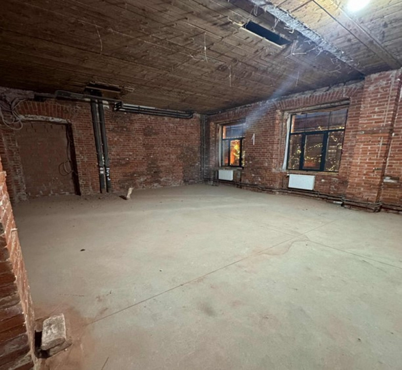 Аренда торгового помещения БЦ 