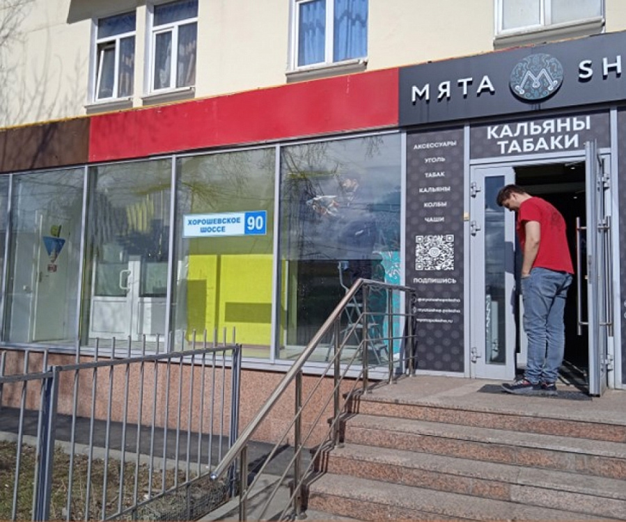 Аренда торгового помещения Жилое здание 